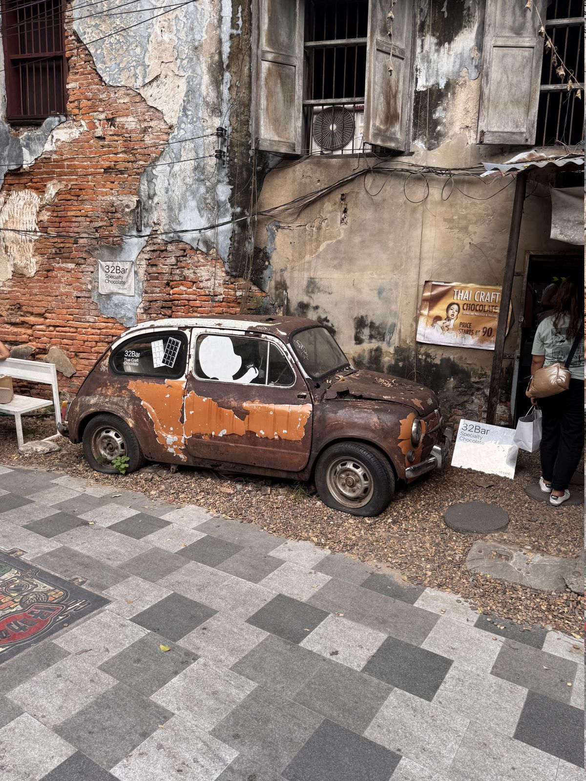 Everyone takes a photo of that old Fiat, right?