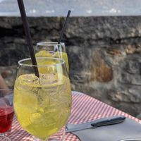 Limoncello Spritz