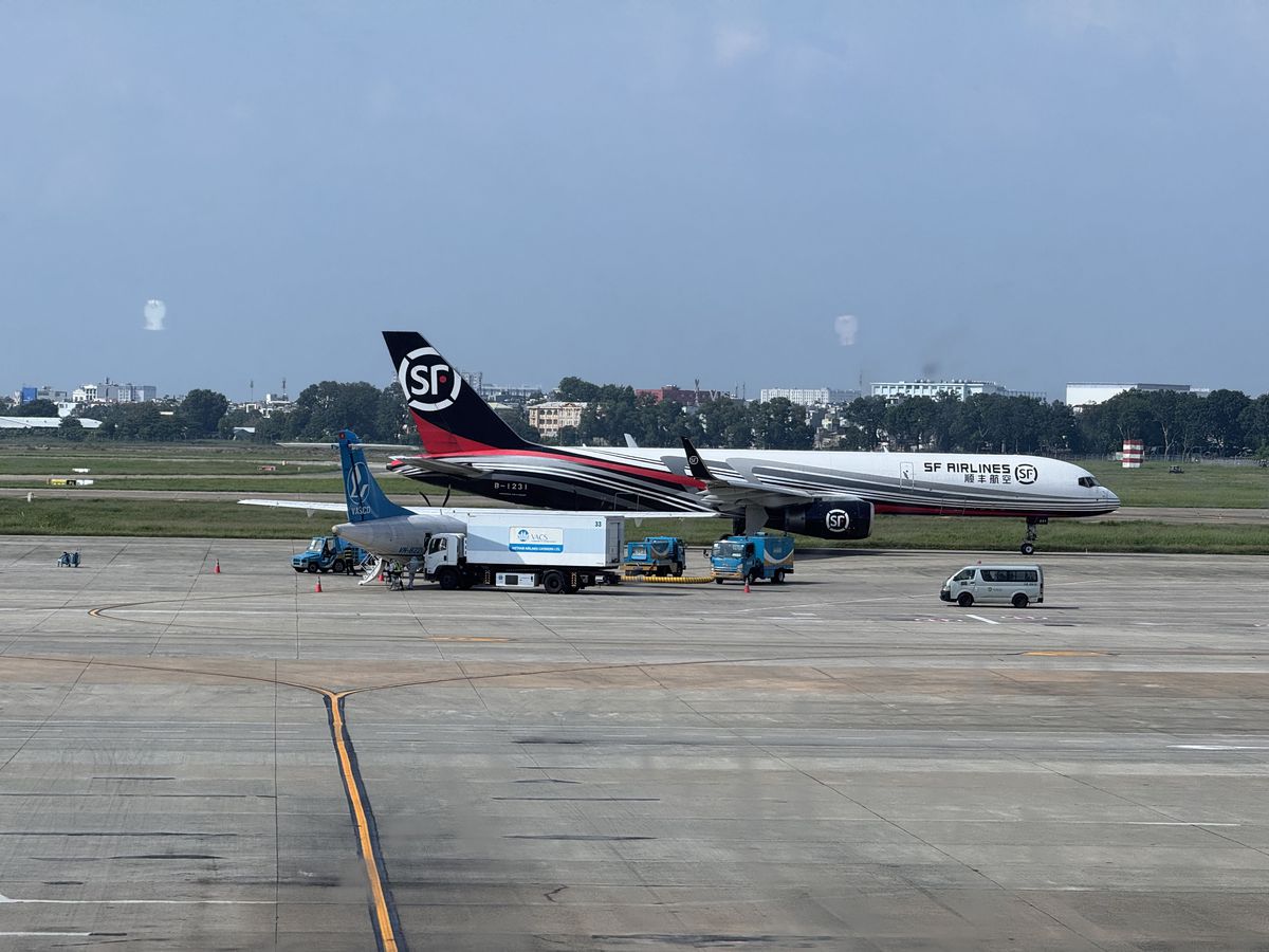 SF Airlines B757